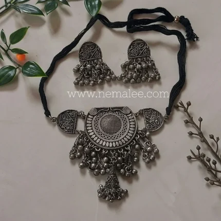 Silver replica  statement choker set