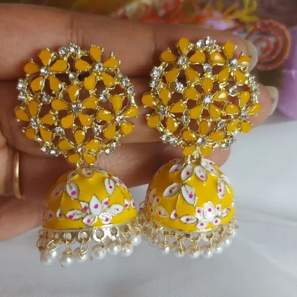 Mina - jumkha in yellow