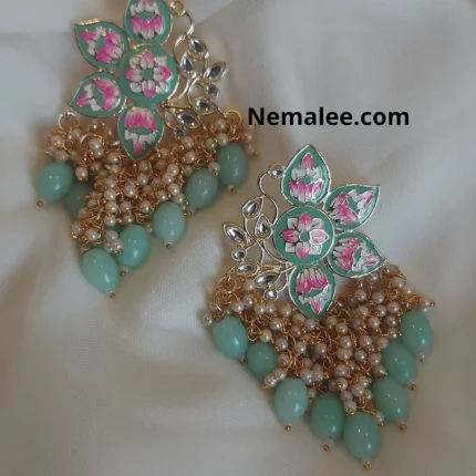 Half lotus chandbalis in sea green