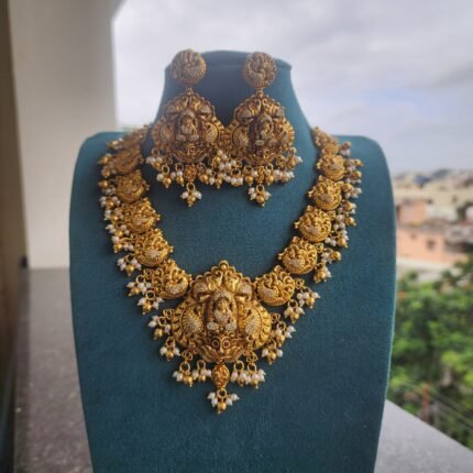Abhayadayini- antique 3d detailing neckset